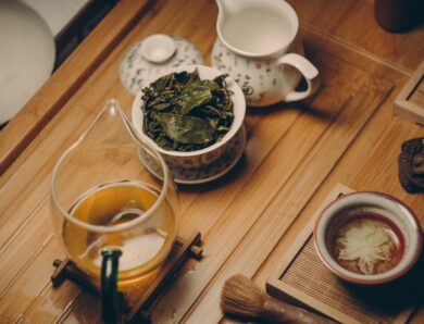 Jak parzyć herbatę liściastą? Najlepsze sposoby